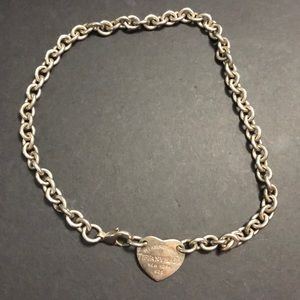 Classic Tiffany’s chain necklace